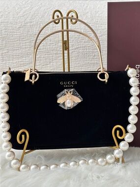 GUCCI Beauty Black Velvet Bag Fux Pearl Strap VIP Novelty NEW